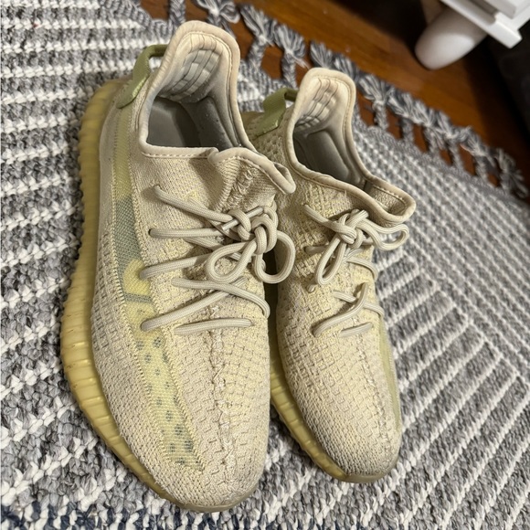 YEEZEY ADIDAS BOOST 350 V2 - Picture 3 of 11